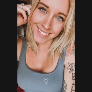 Meet your Posher, Elora